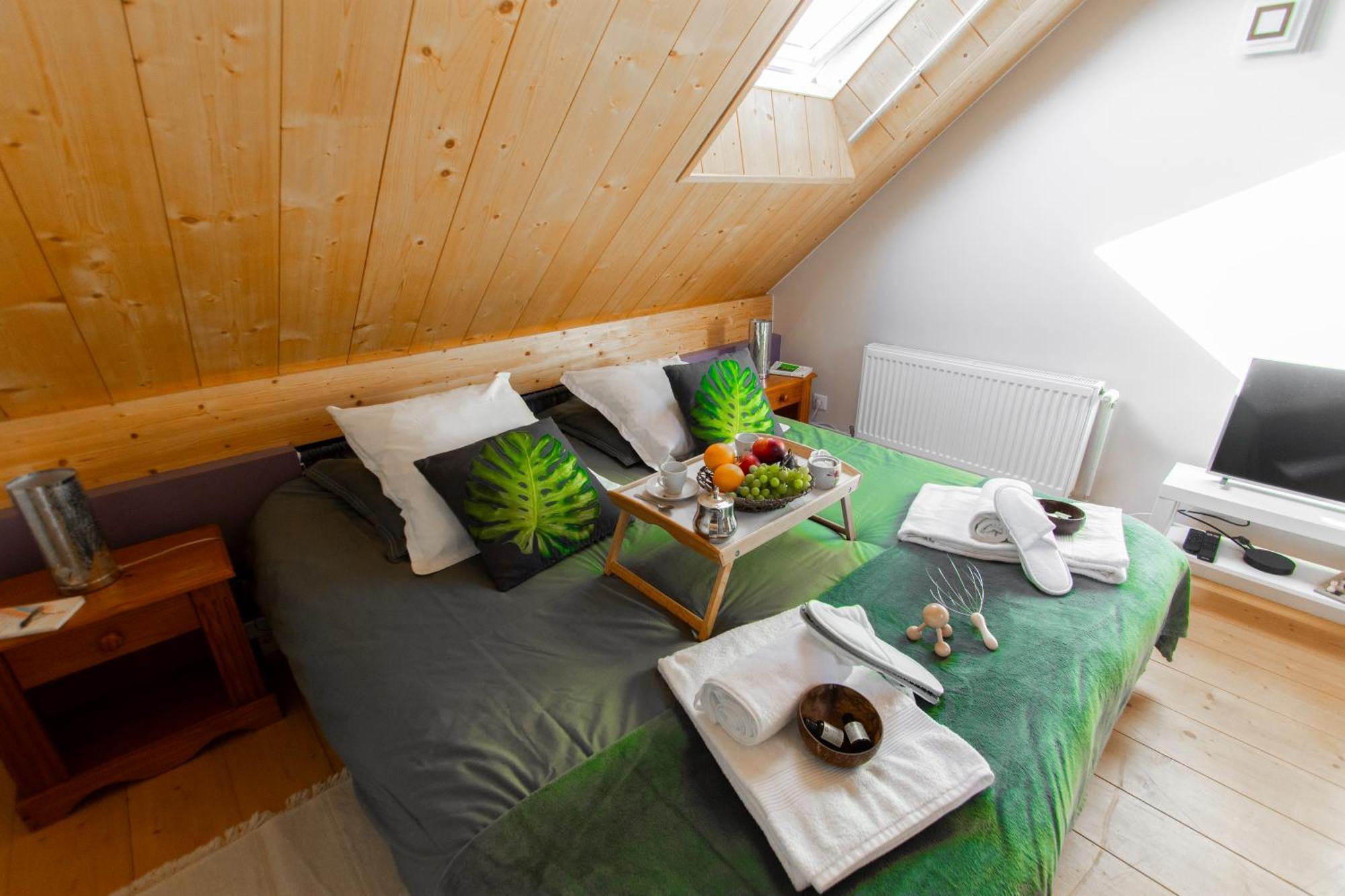 Chalet Like Upstairs Private Suite Etiolles Exterior photo