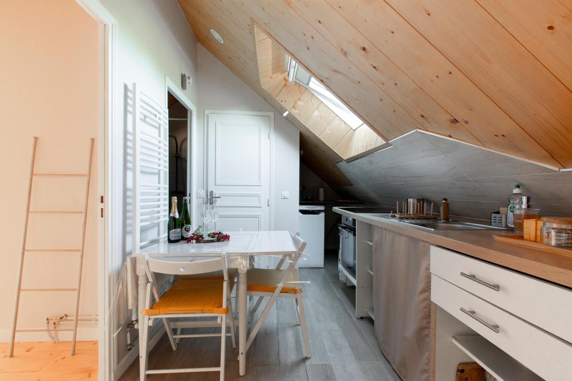 Chalet Like Upstairs Private Suite Etiolles Exterior photo