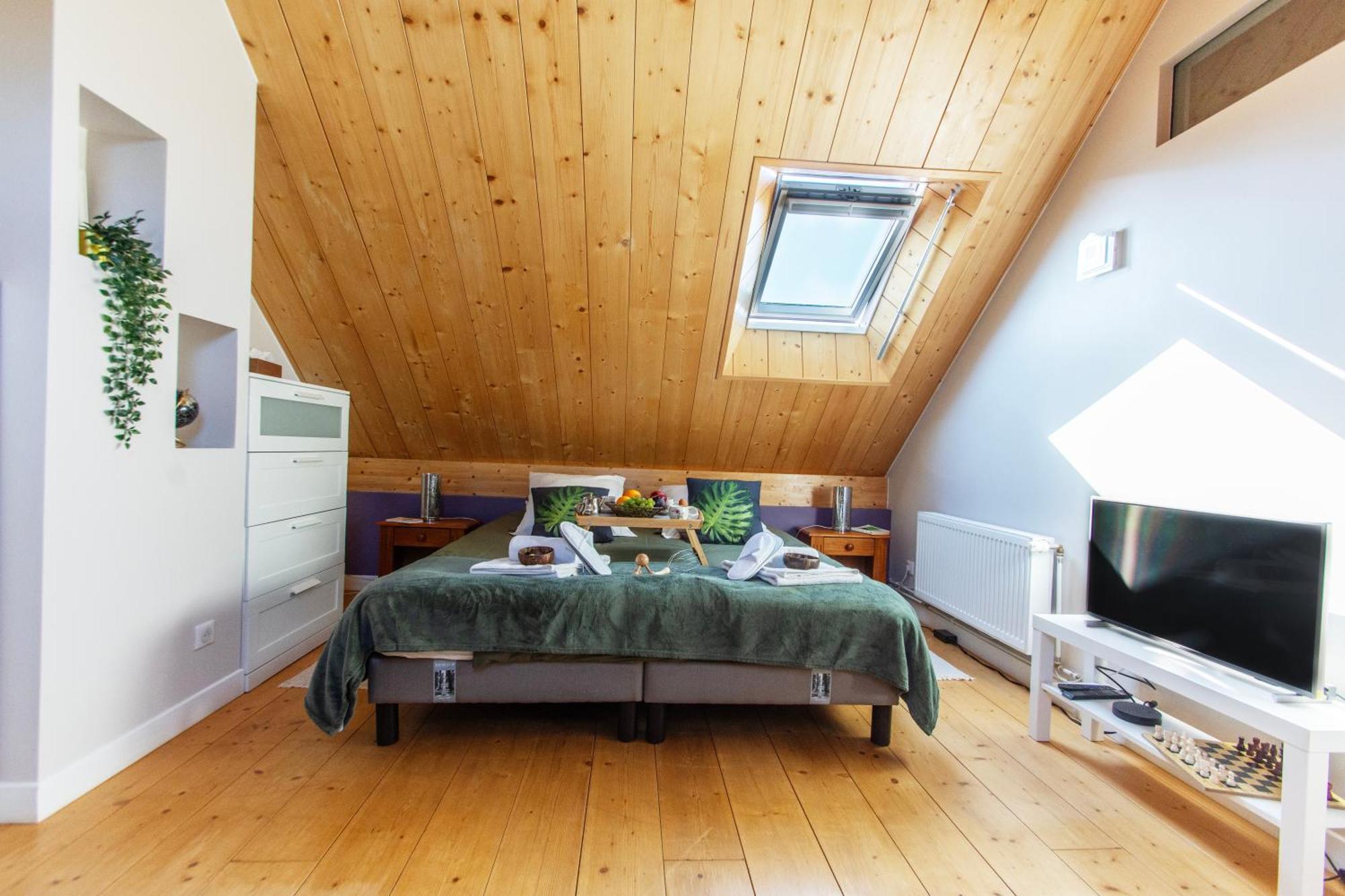 Chalet Like Upstairs Private Suite Etiolles Exterior photo